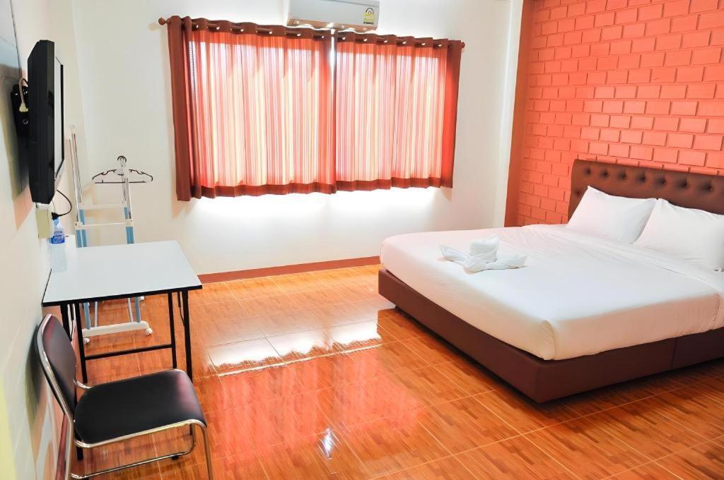 Bussarakam Place Hotel Чантабури Экстерьер фото
